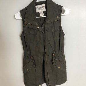 American Rag brand new vest